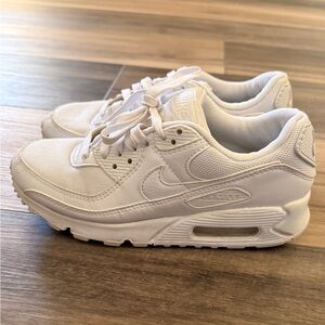 Nike Air Max 90 Triple White Sneakers Women’s Size 6 DH8010-100